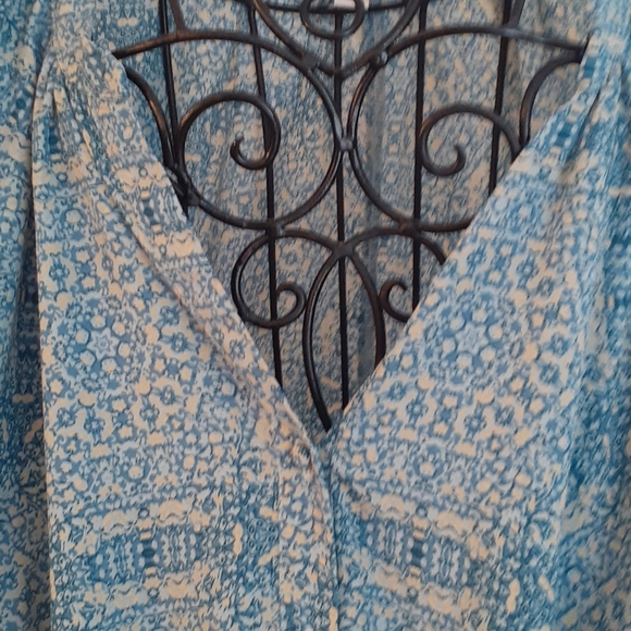 Top - Picture 3 of 3